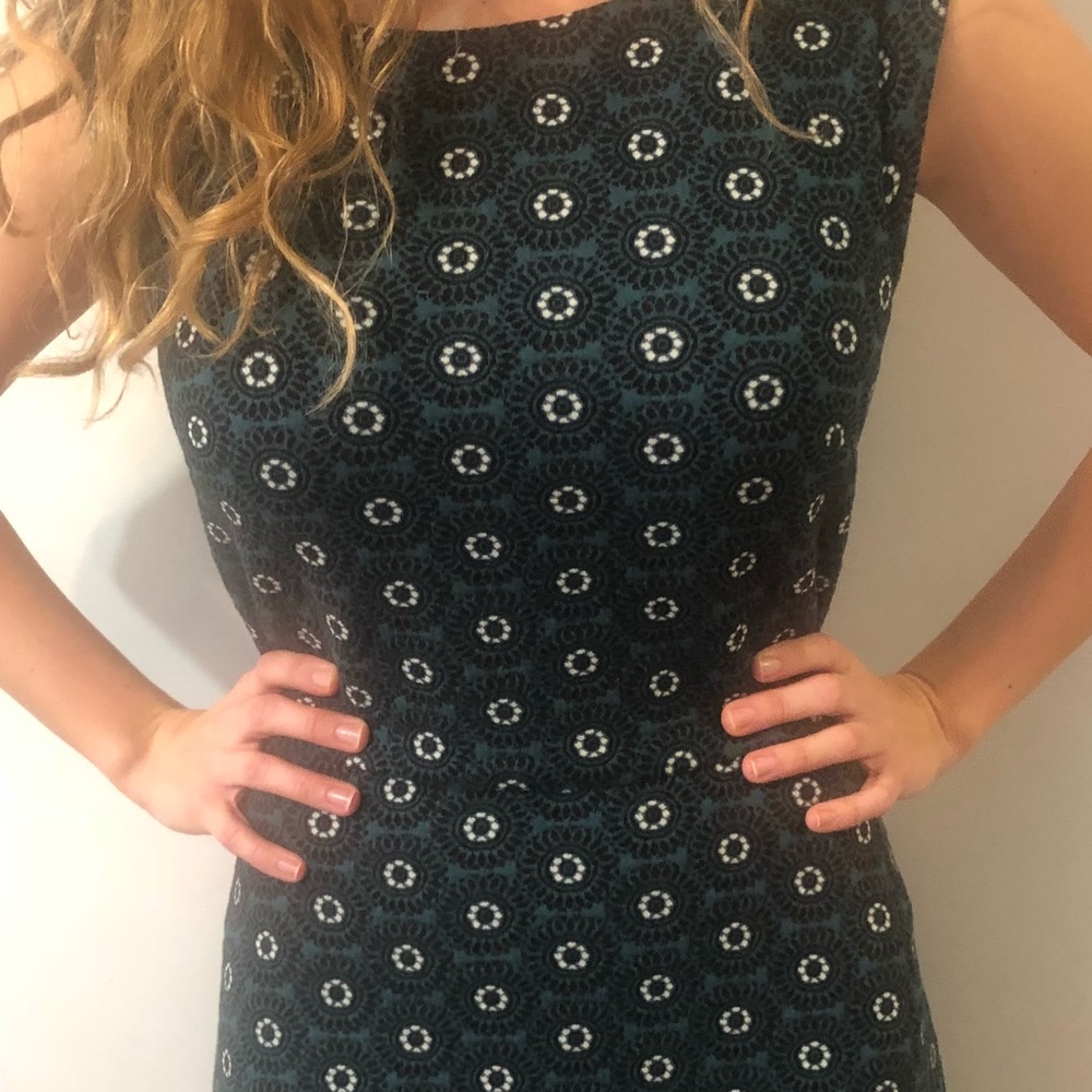 LOFT dress NWT!! Size 4 green/black